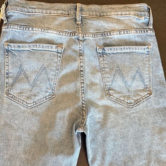 MOTHER The Insider Crop Pointy Fray Let’s Get it Together Jeans size 30 - Picture 6 of 13